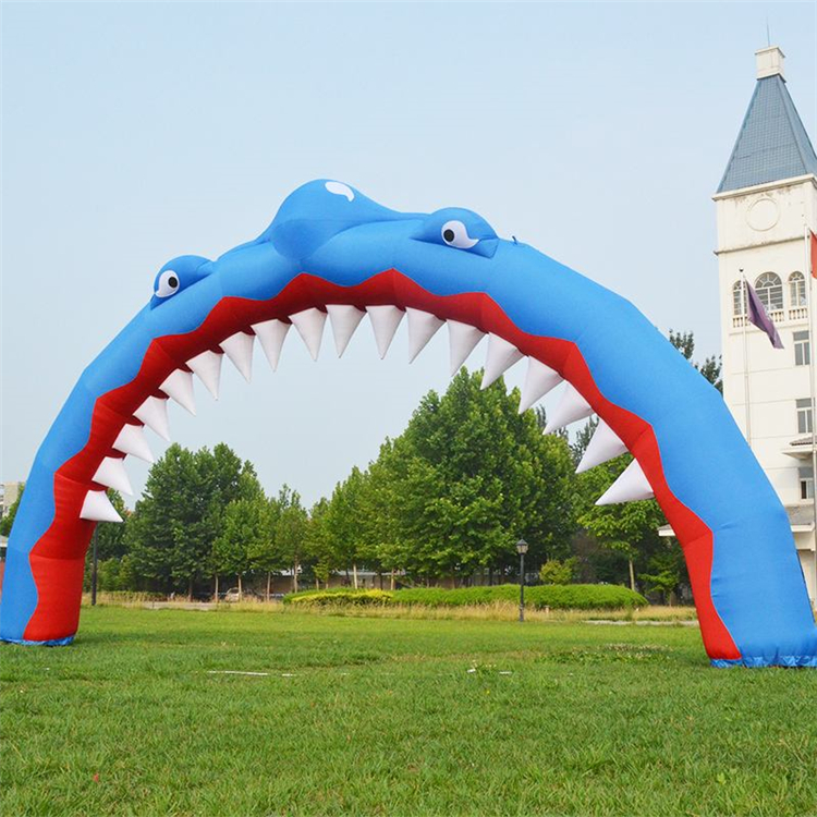 海淀鲨鱼广告拱门